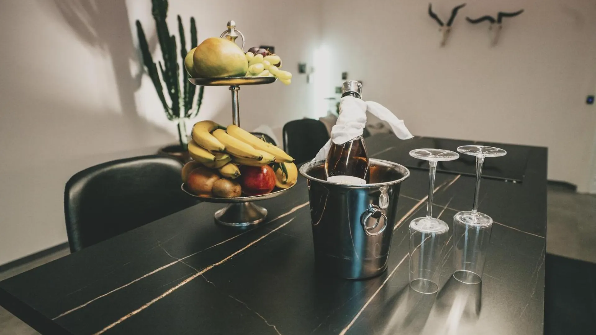 Apartamento Altbau-Loft Fuer 12 Personen Am Alexanderplatz Berlín 0*,