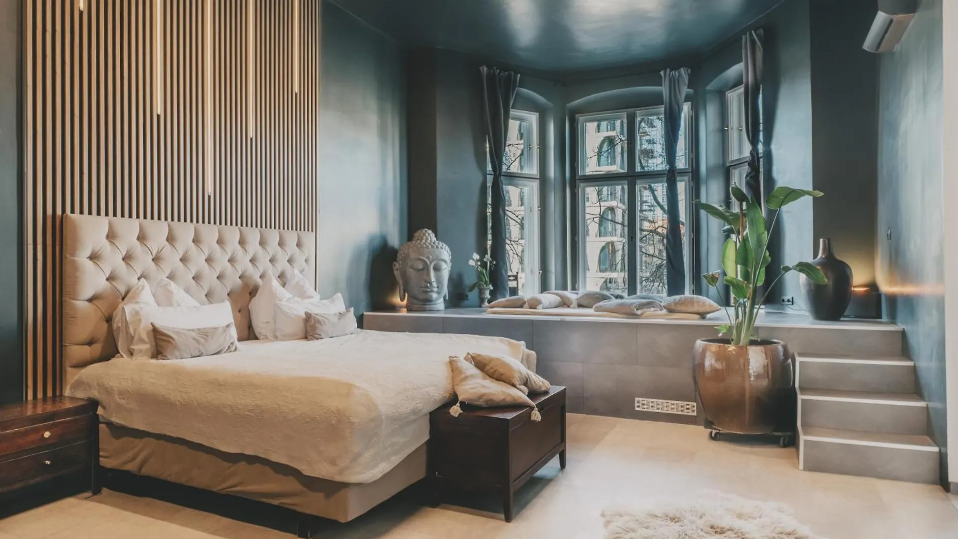 Contactos de Altbau-Loft Fuer 12 Personen Am Alexanderplatz
