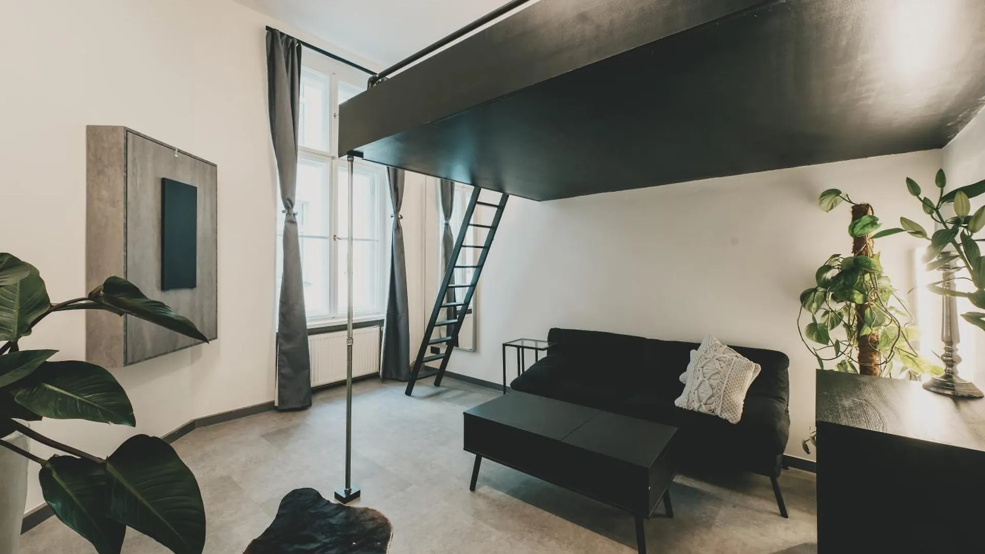 Altbau-Loft Fuer 12 Personen Am Alexanderplatz Apartment Berlin