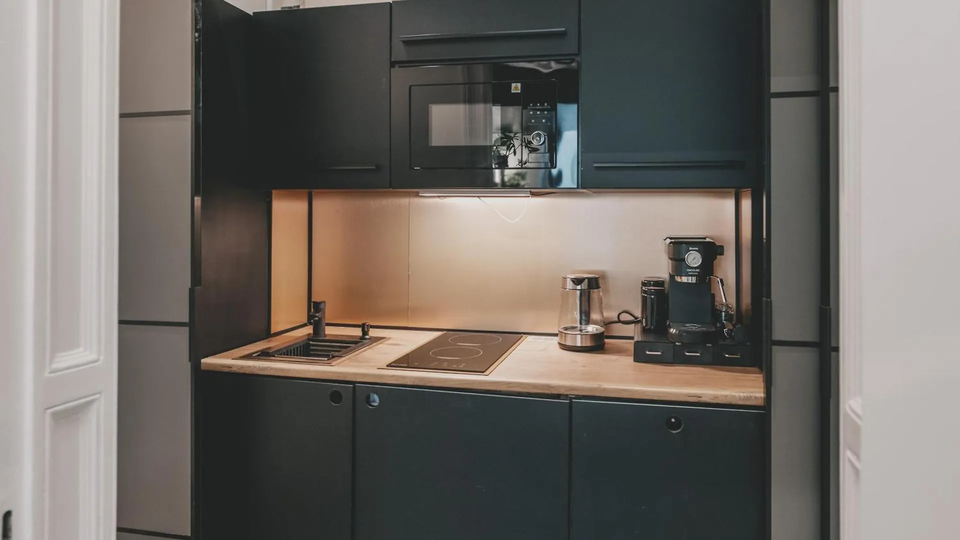 Altbau-Loft Fuer 12 Personen Am Alexanderplatz Apartment Berlin