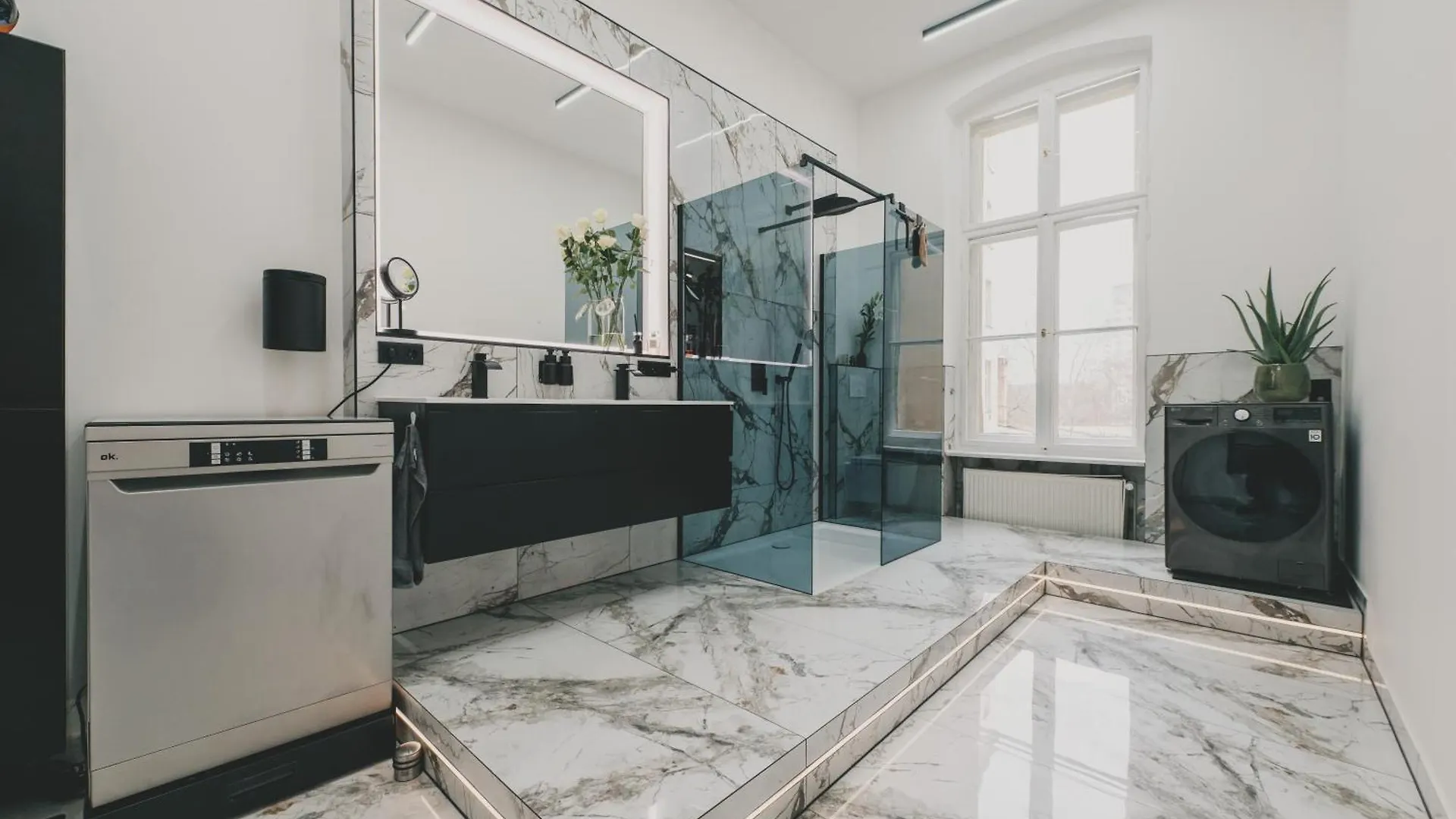 Altbau-Loft Fuer 12 Personen Am Alexanderplatz Apartment Berlin